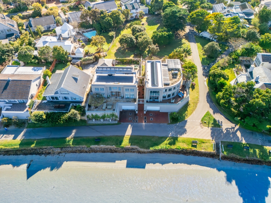 4 Bedroom Property for Sale in Leisure Isle Western Cape